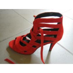 Elegant sexy rood suede zomerlaarsje BLACK LABEL 37 snazzeys