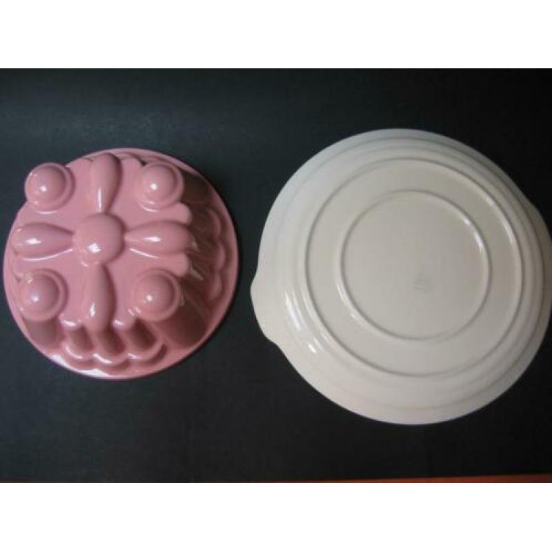 Petrus Regout pastel puddingvormen