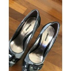 M031 Zwart met grijs geruite nieuwe hakken/ pumps maat 39