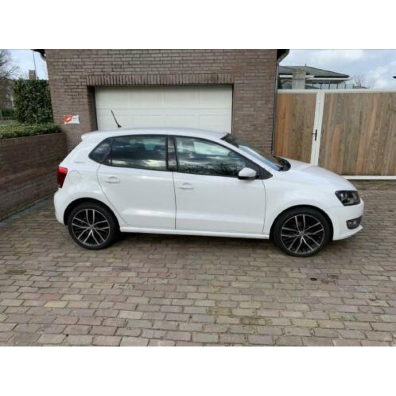 Volkswagen Polo 1.2 TSI 77KW DSG 2010 Wit