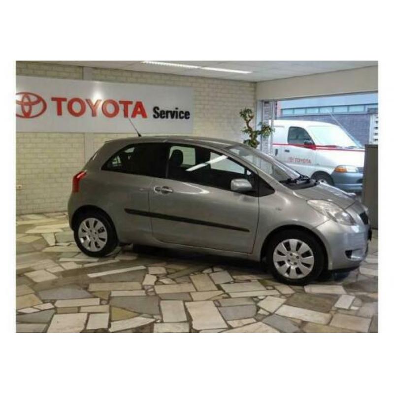 Toyota Yaris 1.3 VVT-I SOL 3 drs. Airco