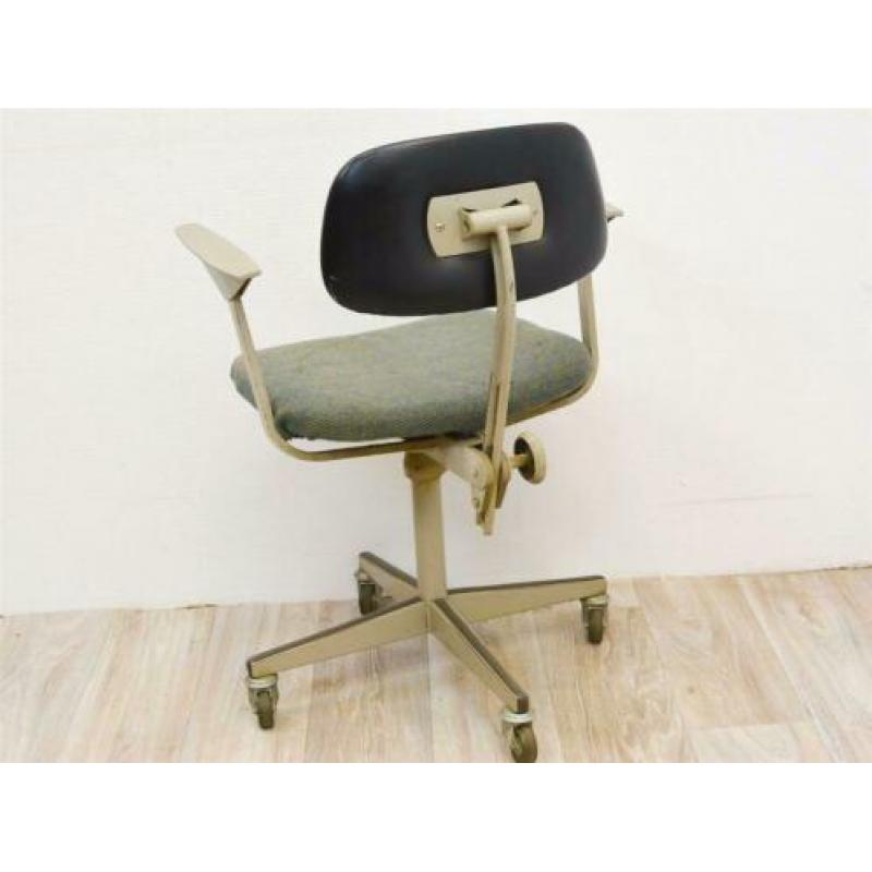 Industriele bureaustoel Ahrend de Cirkel 80504