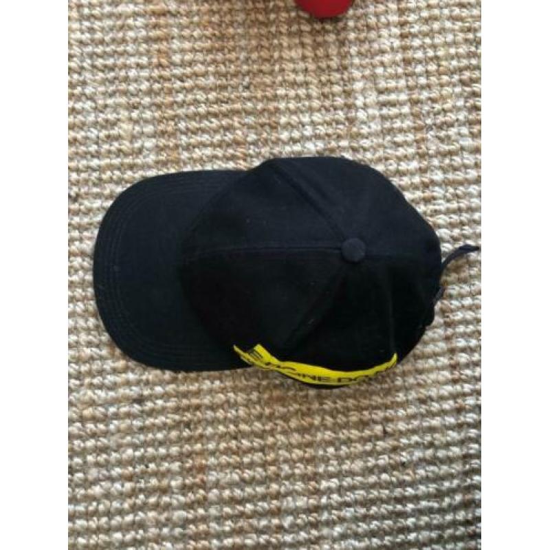 Off white pet 4 panel cap origineel!