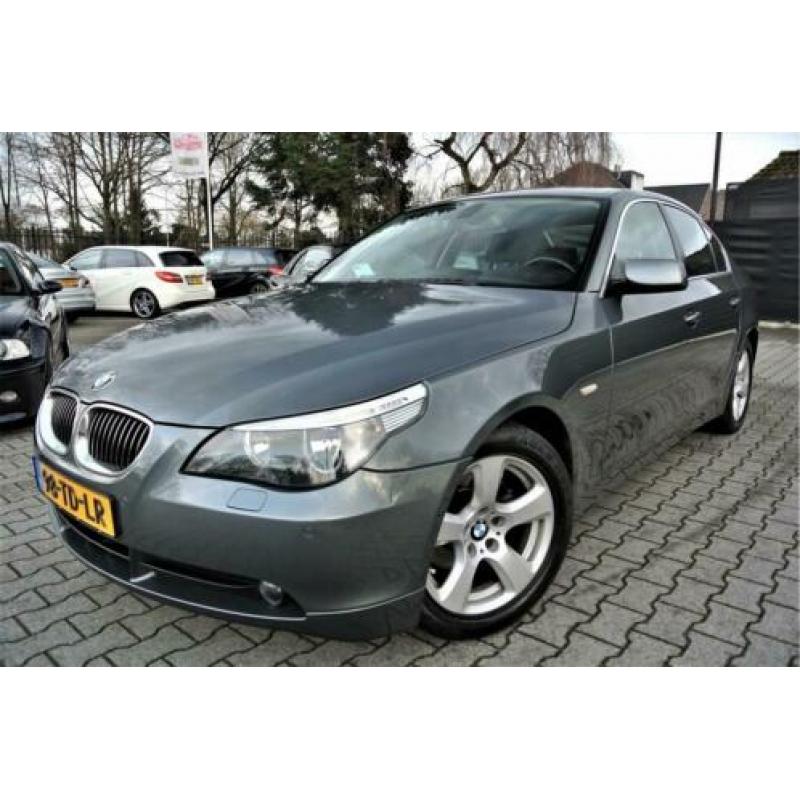 BMW 5 Serie 523i Business Line Automaat Leder Navigatie