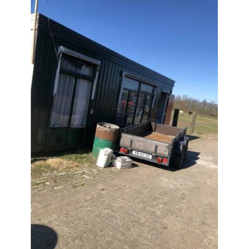 Keet, kantine, tijdelijke woonruimte / opslag te koop