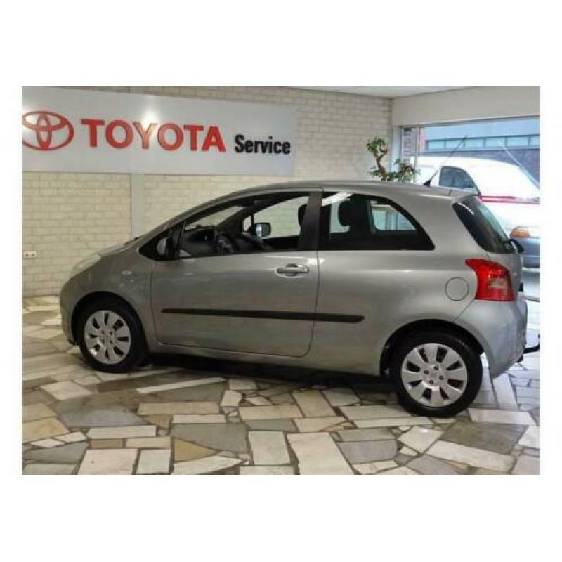 Toyota Yaris 1.3 VVT-I SOL 3 drs. Airco