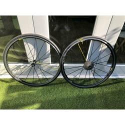 Mavic Ksyrium Pro UST wielen met Yksion Pro tubeless banden