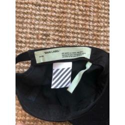 Off white pet 4 panel cap origineel!
