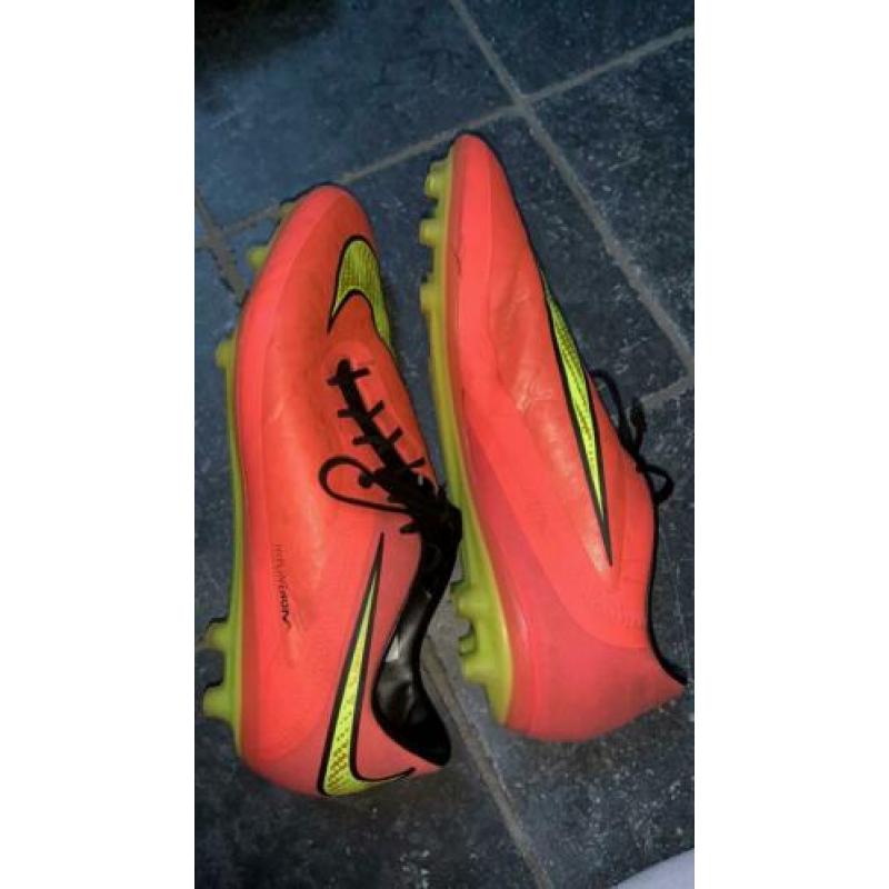 Nike voetbalschoenen roze/geel maat 43