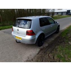 Volkswagen Golf 4 1.6 77KW 2001 Grijs