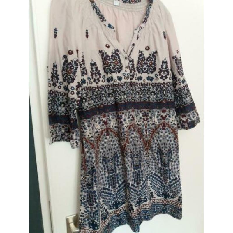 Tuniek maat 44