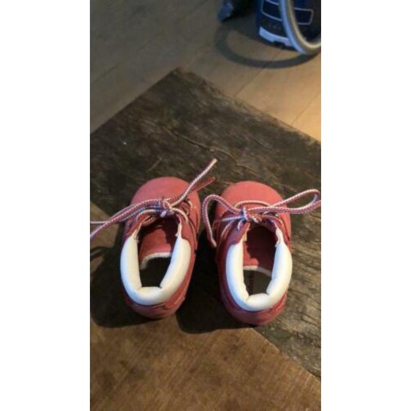 Roze timberlands mt16