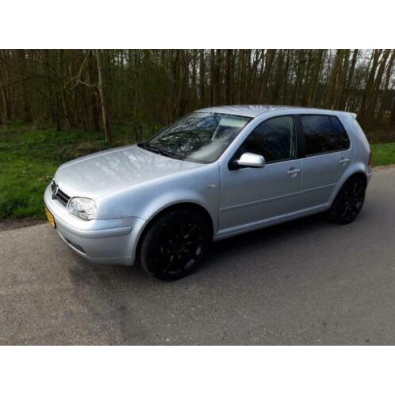 Volkswagen Golf 4 1.6 77KW 2001 Grijs