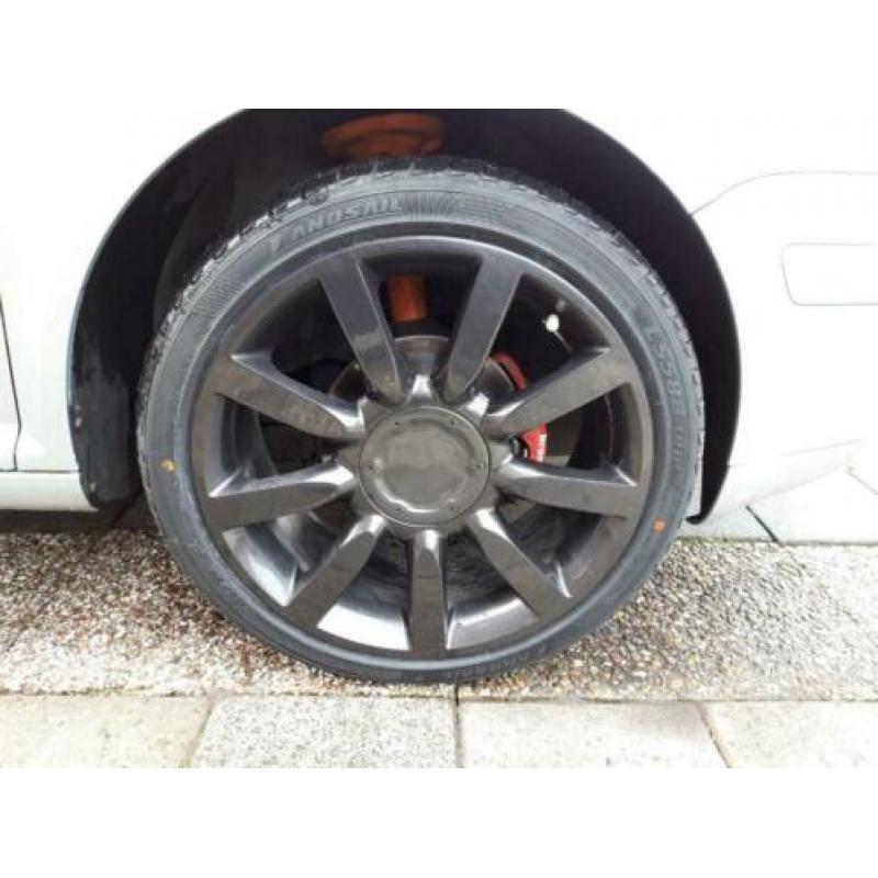 Volkswagen Golf 4 1.6 77KW 2001 Grijs