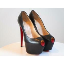 Christian Louboutin Highness 160 kid maat 36.5 plateau pumps