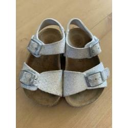 Kipling sandalen maat 20