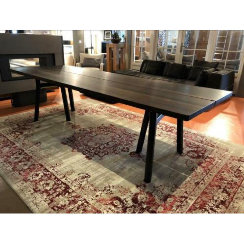 Arco Trestle 105x280cm dark smoke Oak showmodel nu - 33%