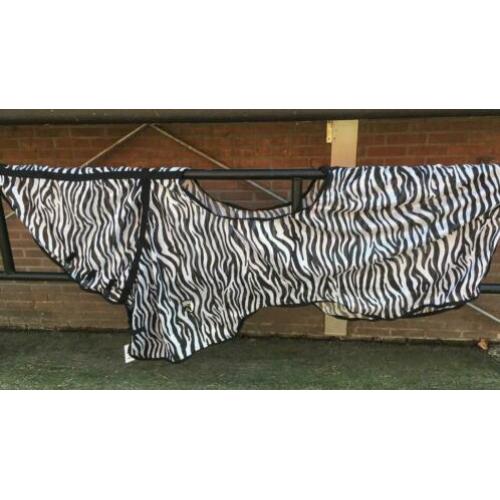 Vliegen rijdeken Horka zebraprint maat 205cm