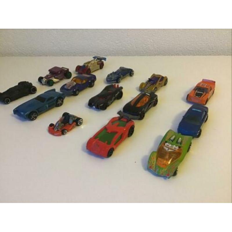 HotWheels 14 auto’s