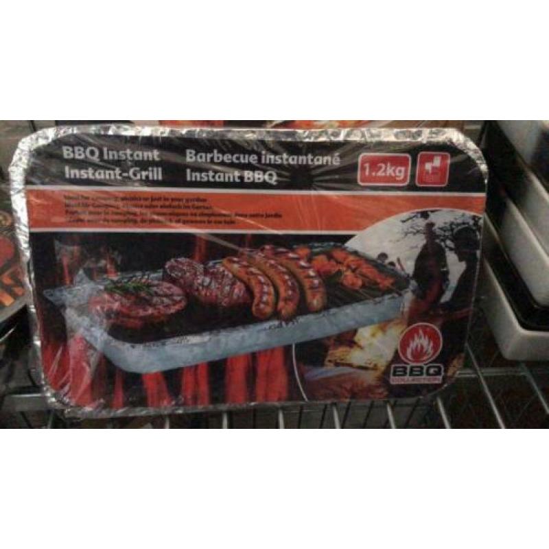 GUSTA BBQ Grill spullen + grill pannen zijn nieuw !