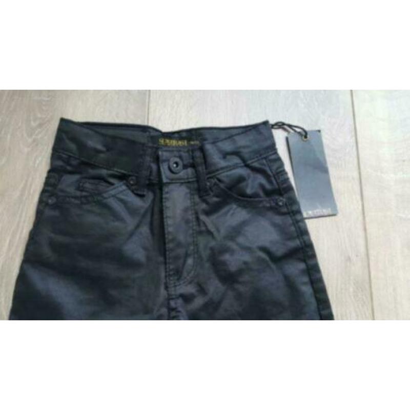 Partij kinderkleding Supertrash 8 stuks.