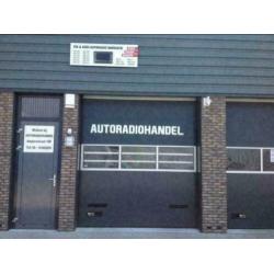 Skoda RNS 510 navigatie front met diplay + sd kaart lezer
