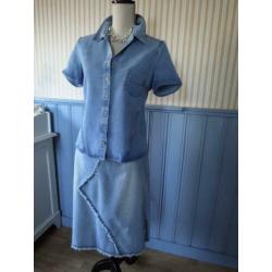 vrouwelijk blauw stretchspijkerblousje Jacqueline Riu mt M