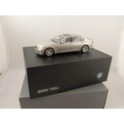 BMW 750 li Champagne