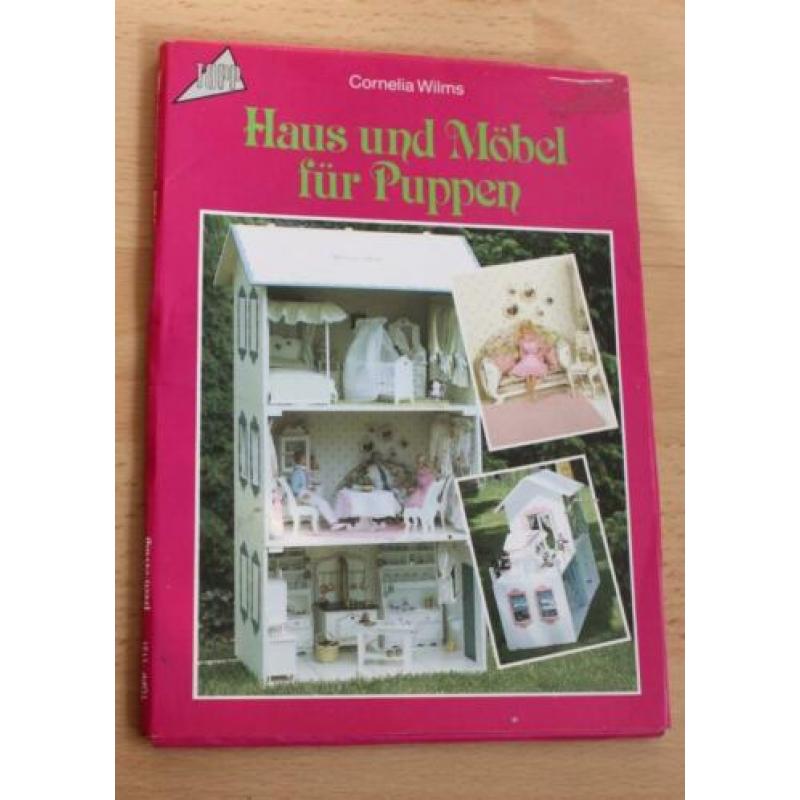 Poppenhuis en poppenmeubels patronenboekje