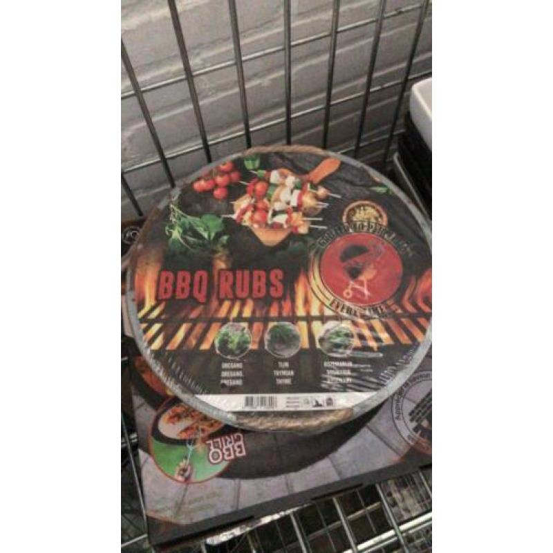 GUSTA BBQ Grill spullen + grill pannen zijn nieuw !