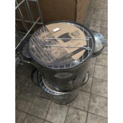 GUSTA BBQ Grill spullen + grill pannen zijn nieuw !