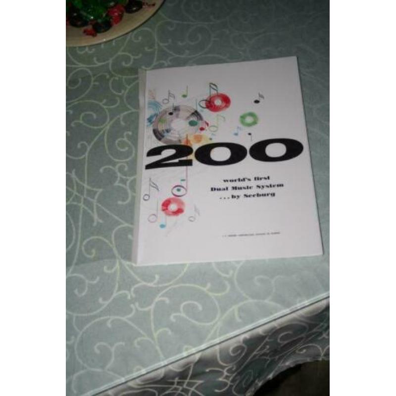 Mooie repro brochure van de Seeburg V200 nr 8