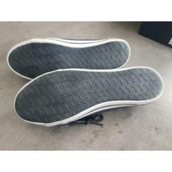 Donkerblauwe fila sneakers NIEUW in doos maat 40