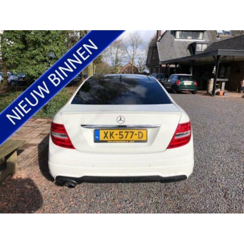 Mercedes-Benz C-Klasse Coupé 250 CDI Edition 1 PANO/PDC/XENO