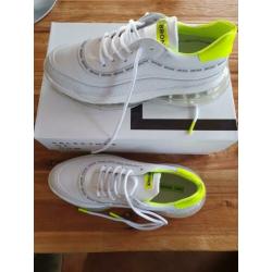 Bronx sneakers. Nieuw!. Ongedragen, alleen om te passen