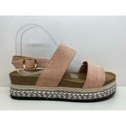 Sandalen plateau maten 37,38,39,40 nieuw 50%