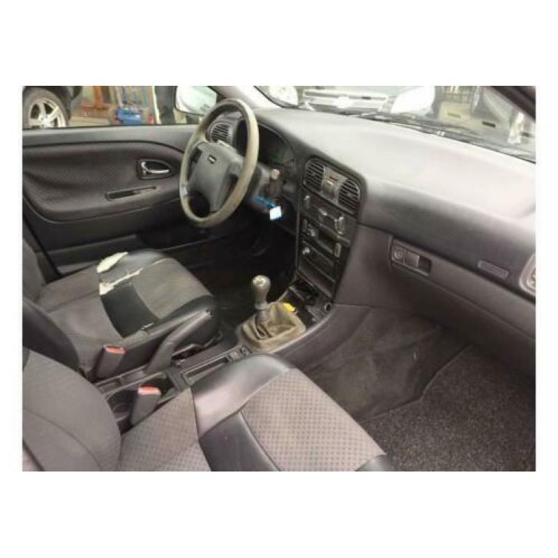 Volvo S40 1.6 16V