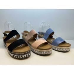 Sandalen plateau maten 37,38,39,40 nieuw 50%