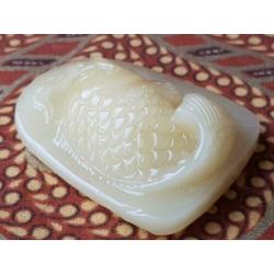 Mooi vintage Chinees amulet van jade als een vis 4,6 cm.