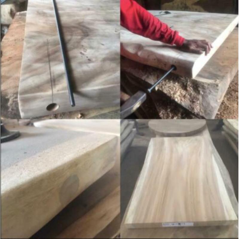Unieke massieve boomstamtafels uit 1 stuk van suar hout!