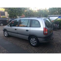 Opel Zafira 1.8 I AUT 2000 Grijs