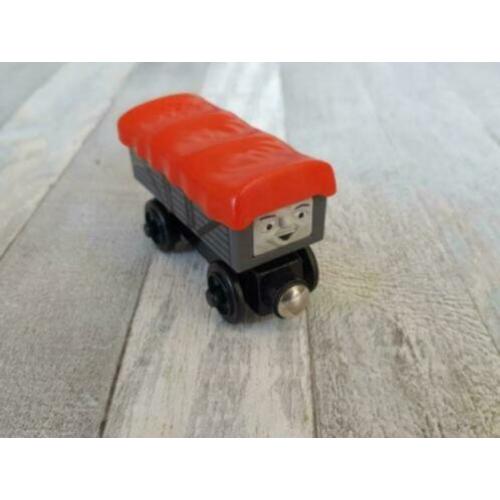 giggeling wagon van hout serie thomas de trein