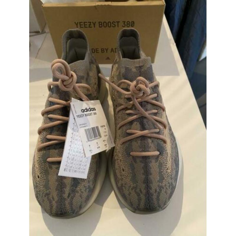 Yeezy boost 380 mist 42 2/3 en 43 1/3