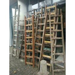 Oude schilders ladders, handdoekrek, plantenrek, decoratie