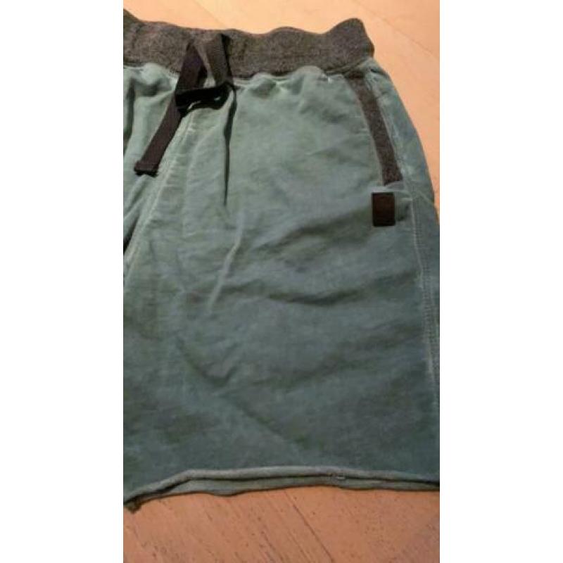 Tumble n dry korte broek maat 128