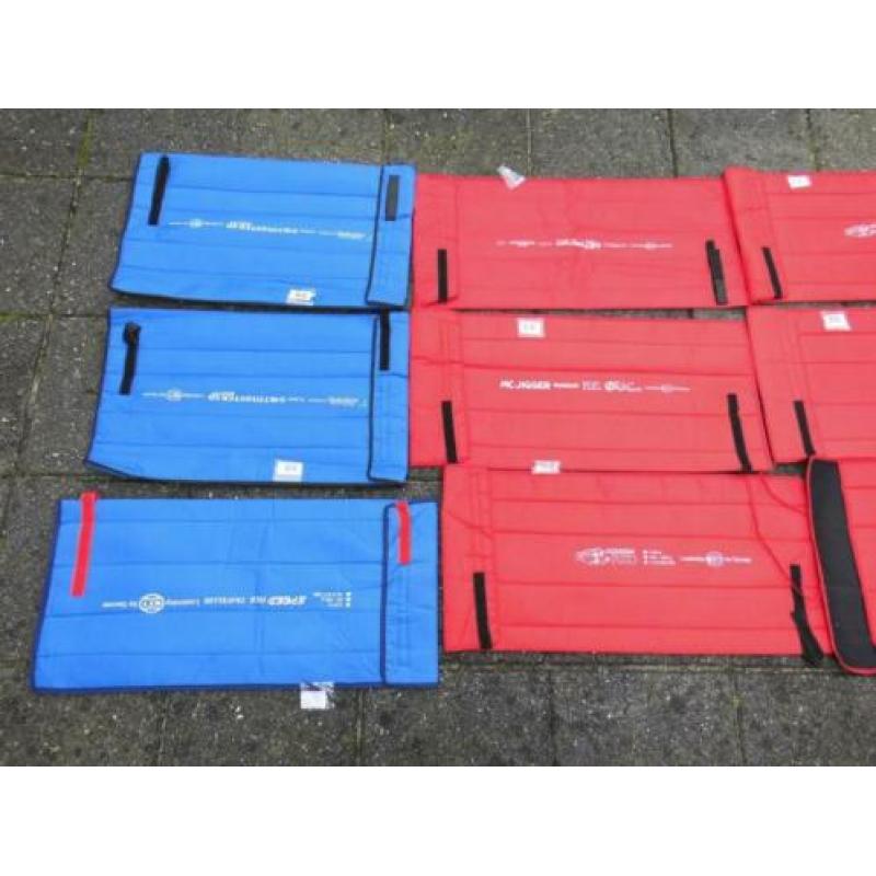 Te Koop 11 gevoerde reishengelhoezen EEN KOOPJE.