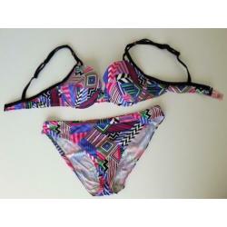 Hele mooie en leuke bikini, Hunkemöller, maat 80B-M