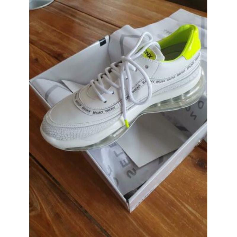 Bronx sneakers. Nieuw!. Ongedragen, alleen om te passen