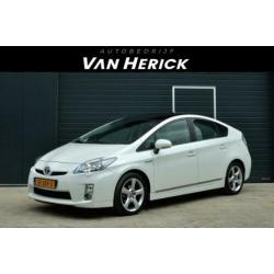 Toyota Prius 1.8 Dynamic Navi / Schuif-kantel dak / Clima