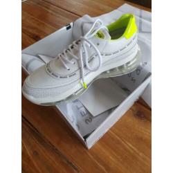 Bronx sneakers. Nieuw!. Ongedragen, alleen om te passen